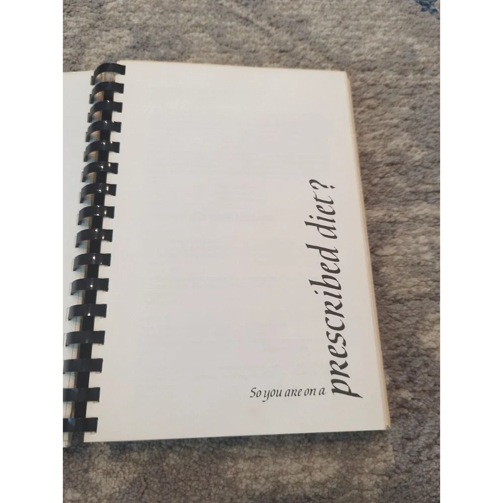 Auxiliary Of Forsyth Memorial Hospital Cookbook‎ 1984 Winston-Salem, NC FMC